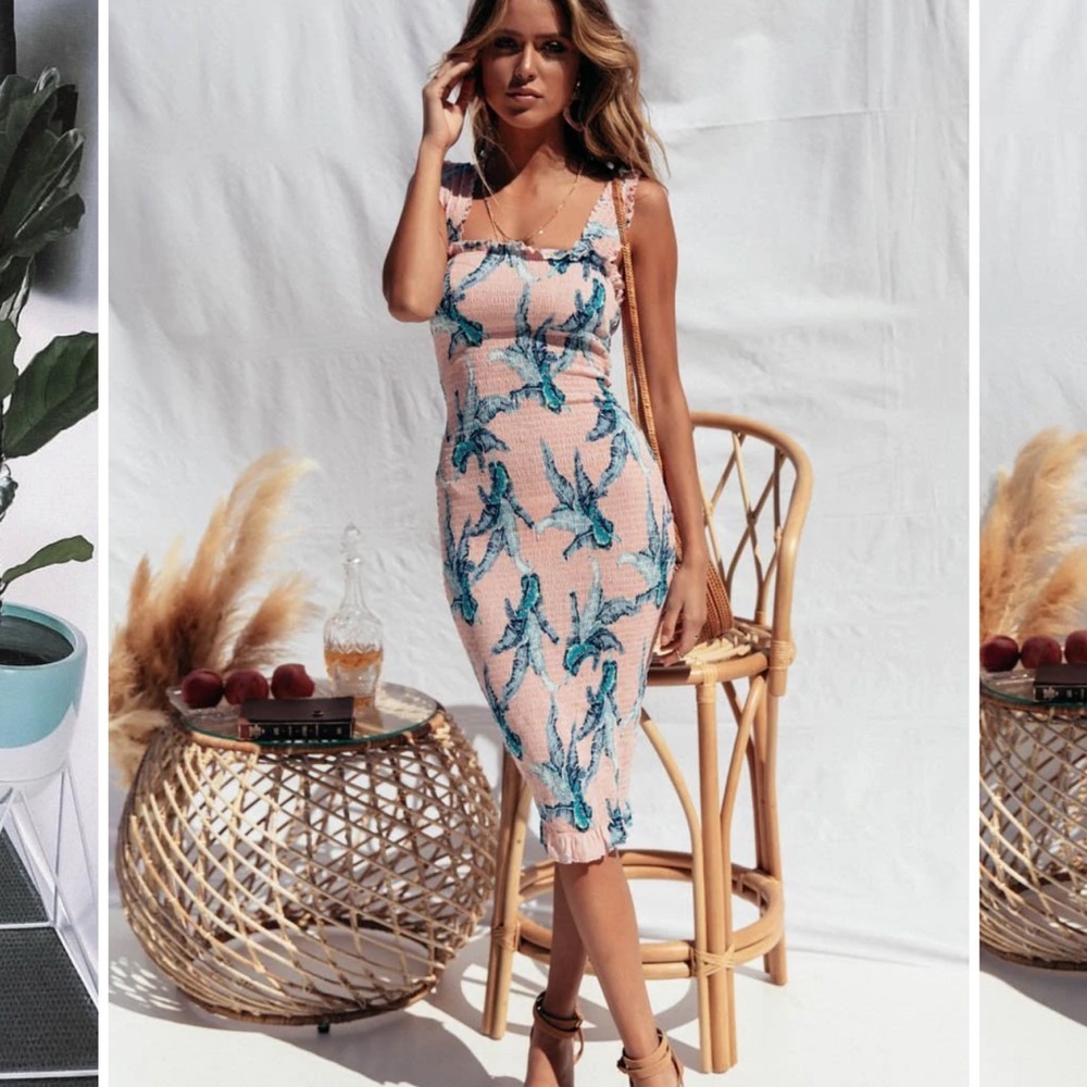 Tina dress pink print new never worn size M